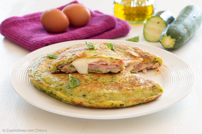 FOCACCIA DE ABOBRINHA INSTANTÂNEA