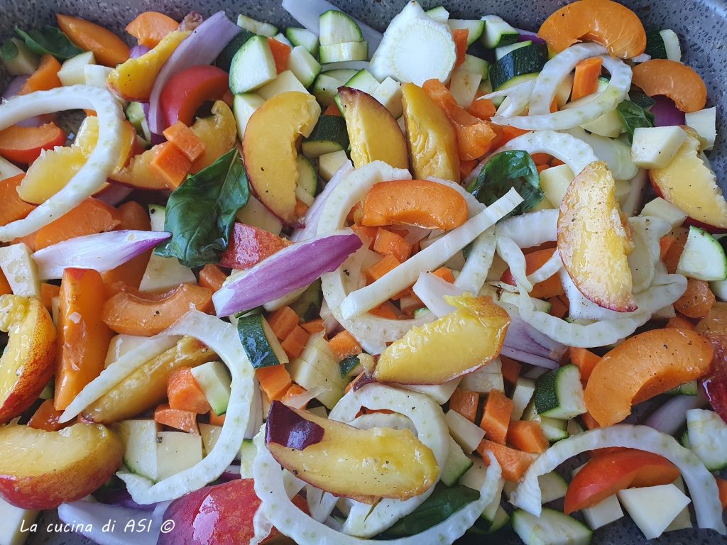TRAVESSA DE FRUTAS E VEGETAIS DE VERÃO
