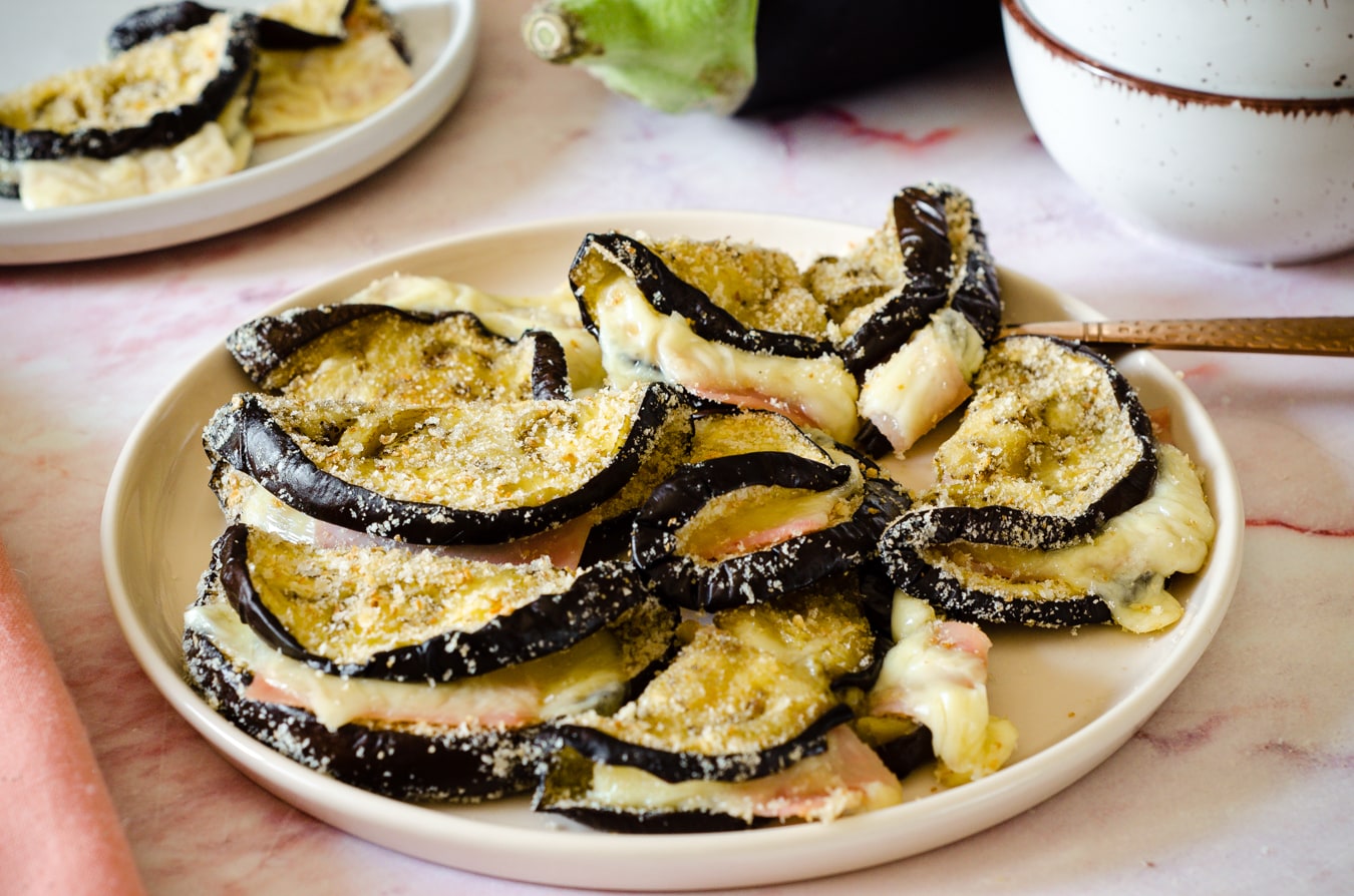 Tacos de berinjela com presunto e queijo, perfeitos para almoço e jantar