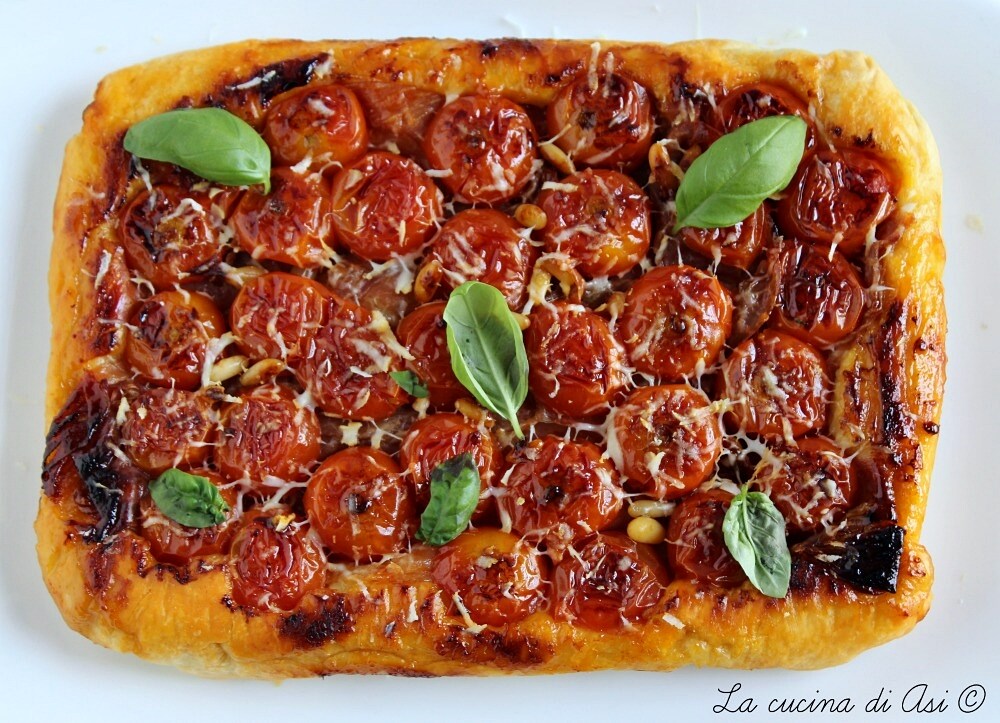 Tarte Tatin fácil com tomatinhos