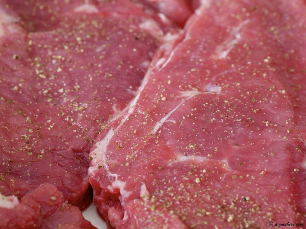 Temperar a carne antes de cozinhar sem marinar