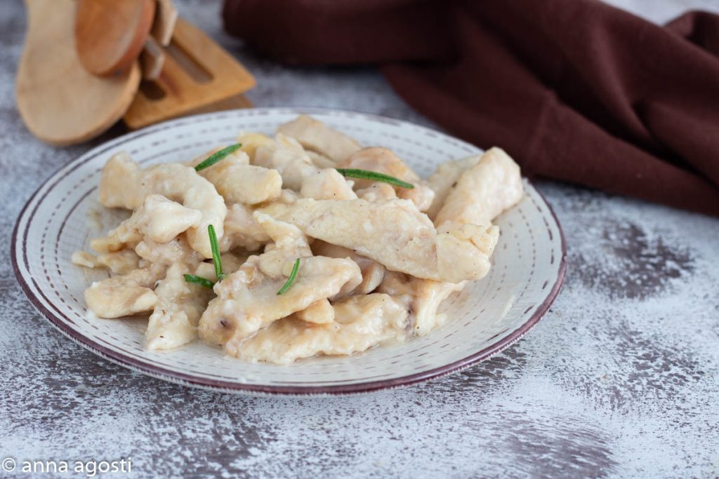 Tiras de frango ao limão receita cremosa