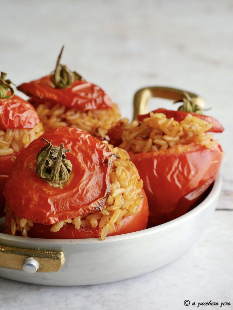 Tomates recheados com arroz integral desamidado