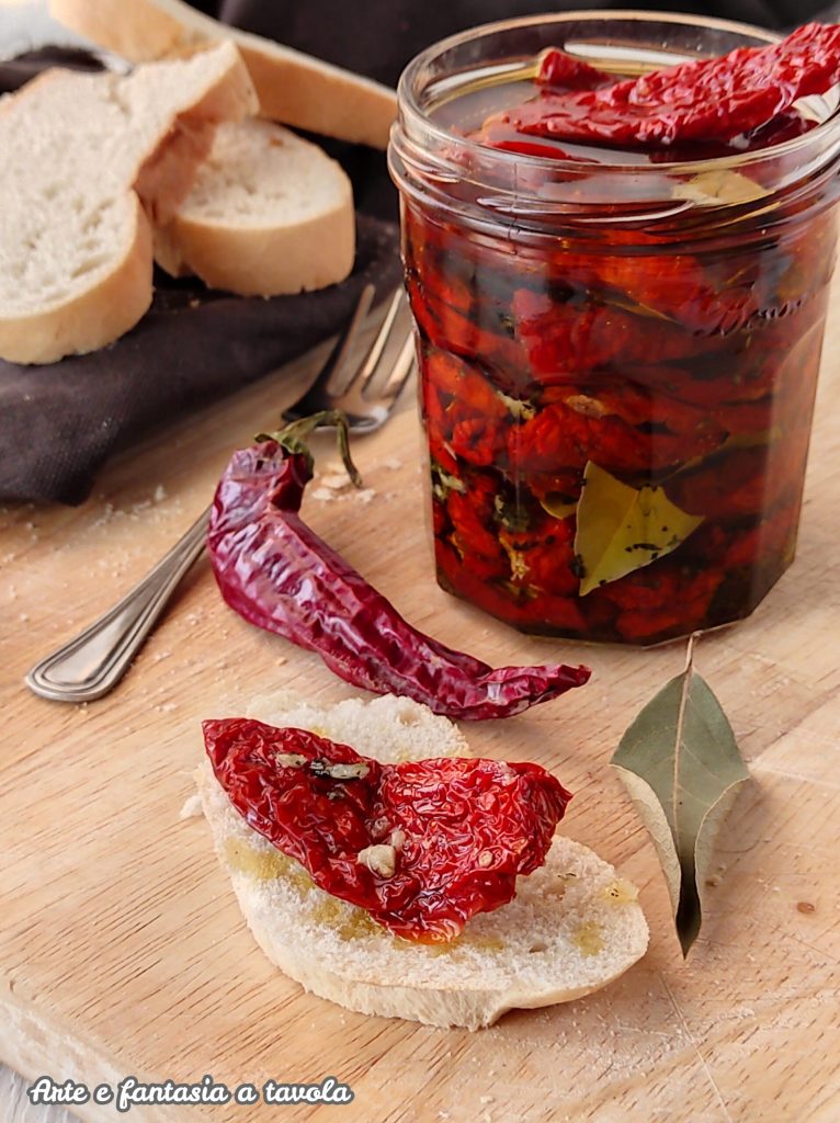 Tomates secos com pimenta