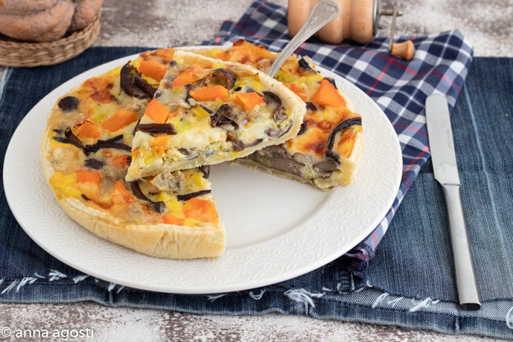 Torta Rústica de Abóbora, Cogumelos e Gorgonzola