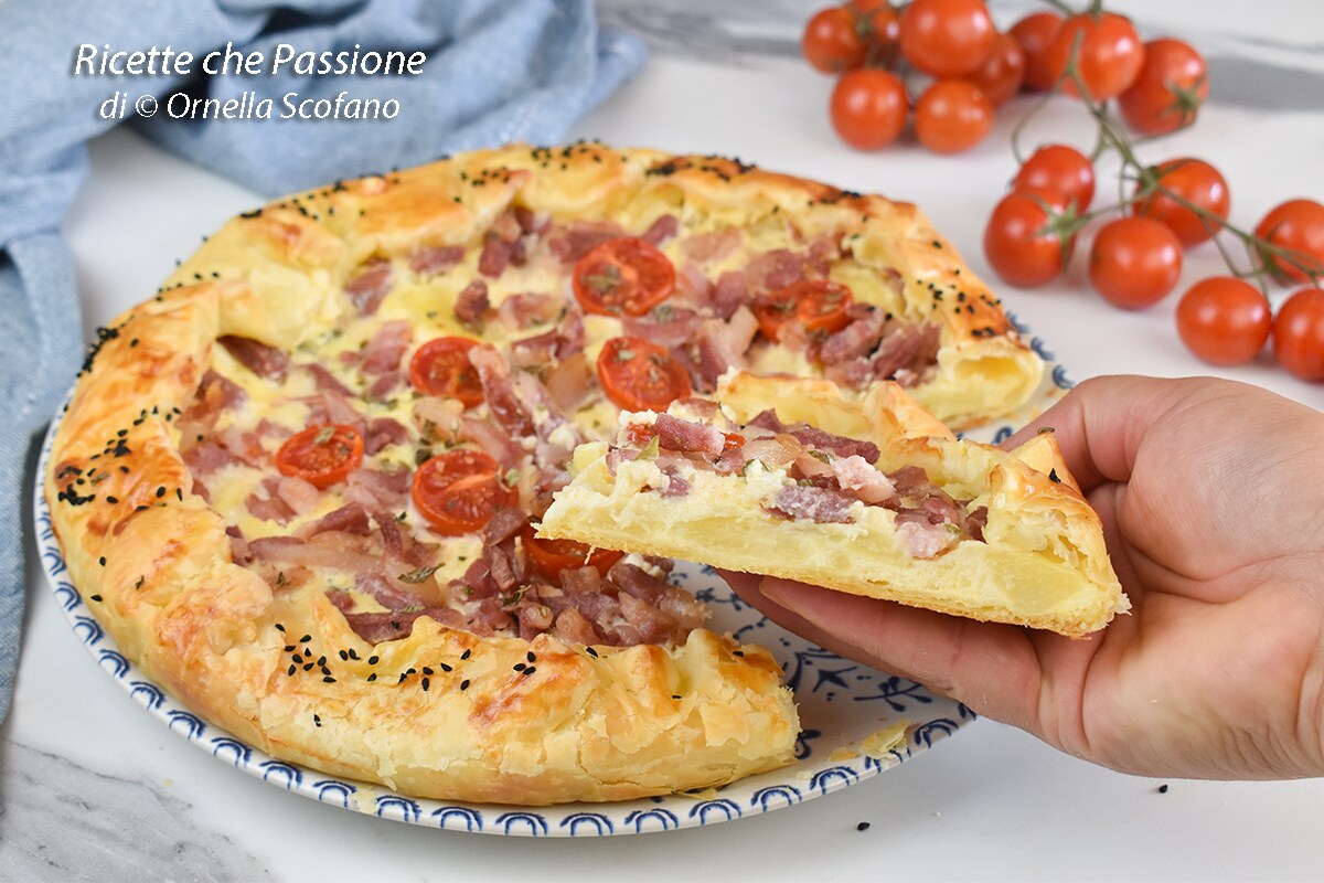 Torta salgada com batatas e bacon