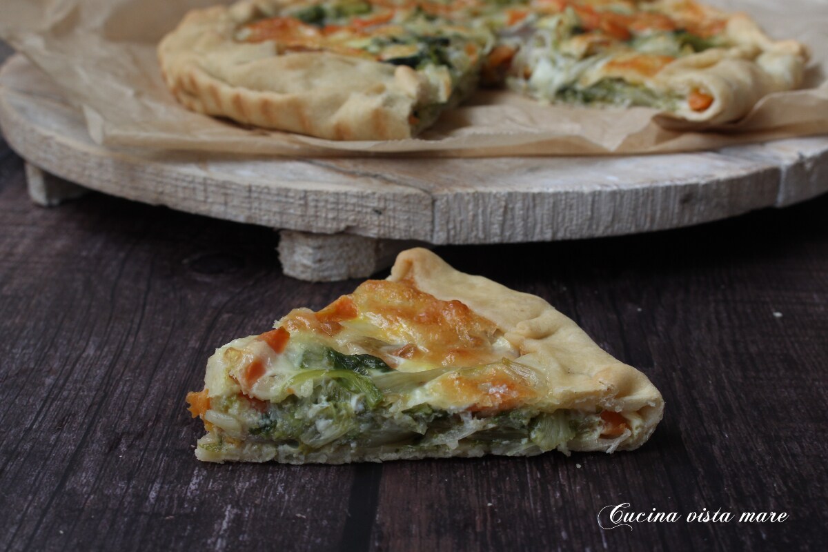 Torta salgada escarola e provolone