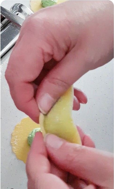 tortelloni ricota e espinafre