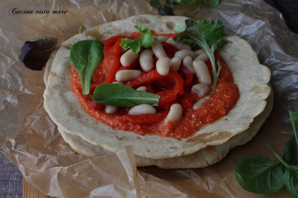 Tortillas com pimentões e feijões Cozinha vista mar