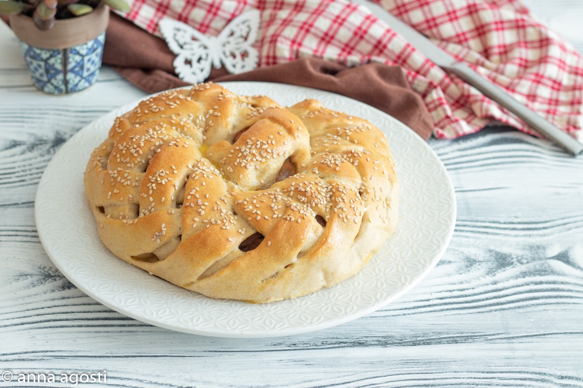 Trança de Pão Recheada com Carne