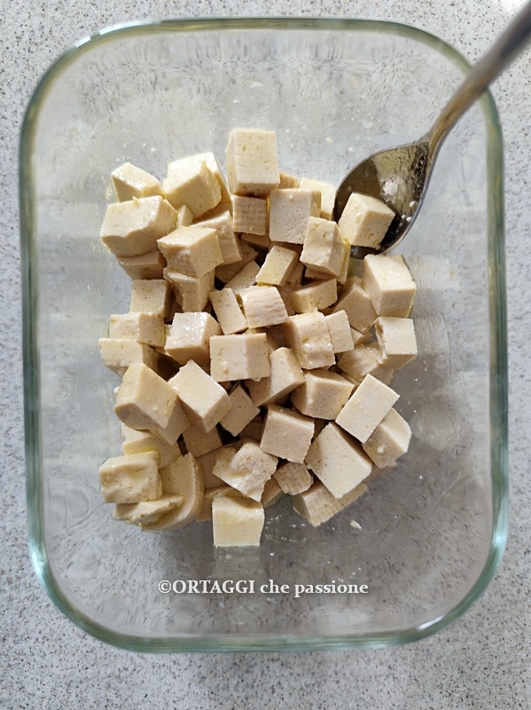 marinar o tofu em cubos