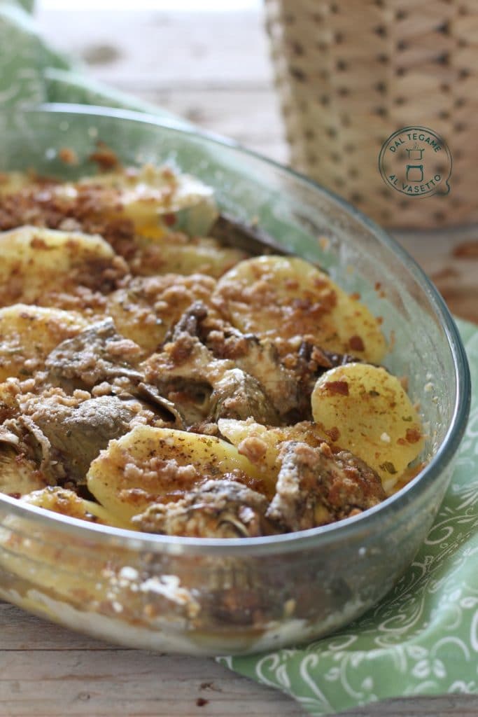 receita Gratinado de alcachofras e batatas cozido no micro-ondas