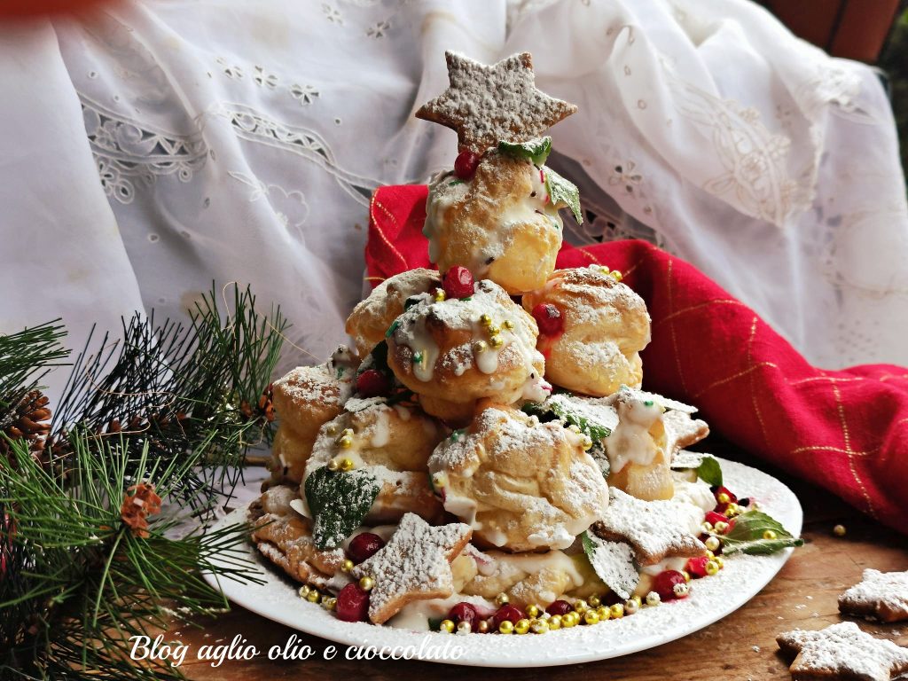 Árvore de bigne' de natal a sobremesa cenográfica com a qual você conquistará seus convidados, muito simples e rápida de fazer