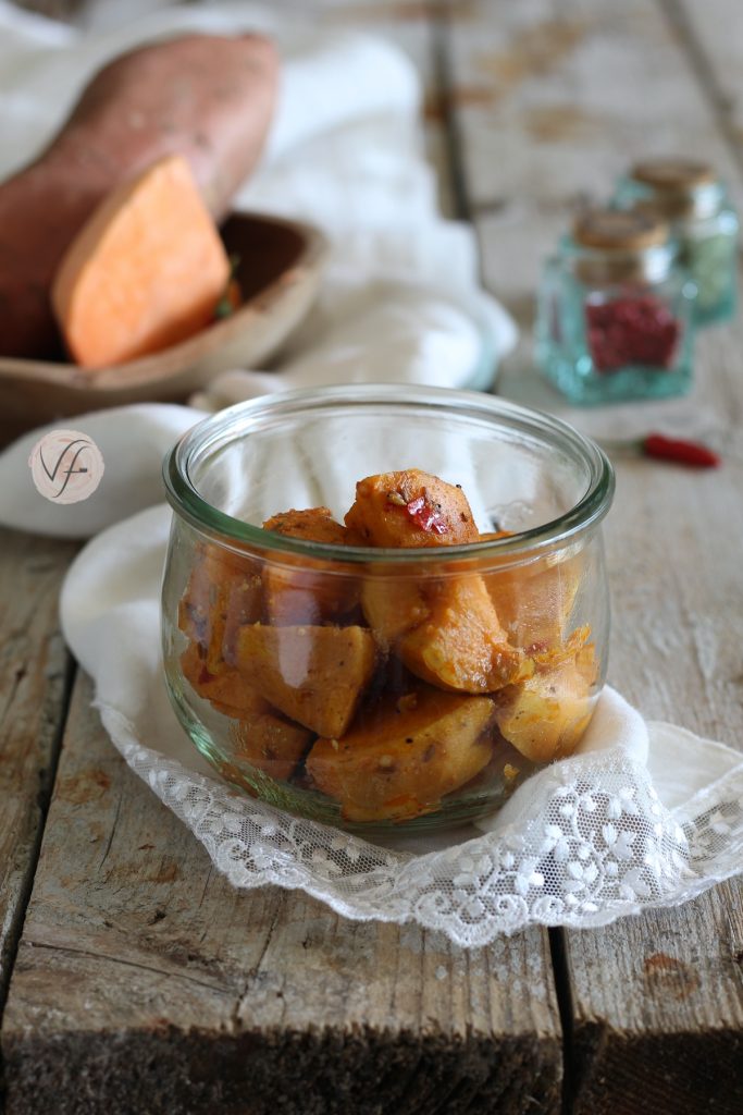batata-doce salgada cozida em pote no microondas