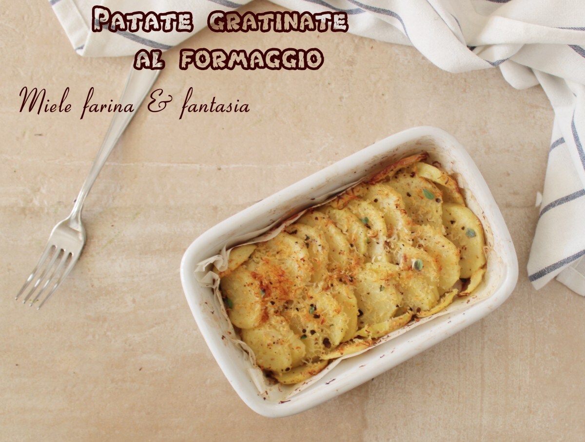 Batatas gratinadas com especiarias e queijo