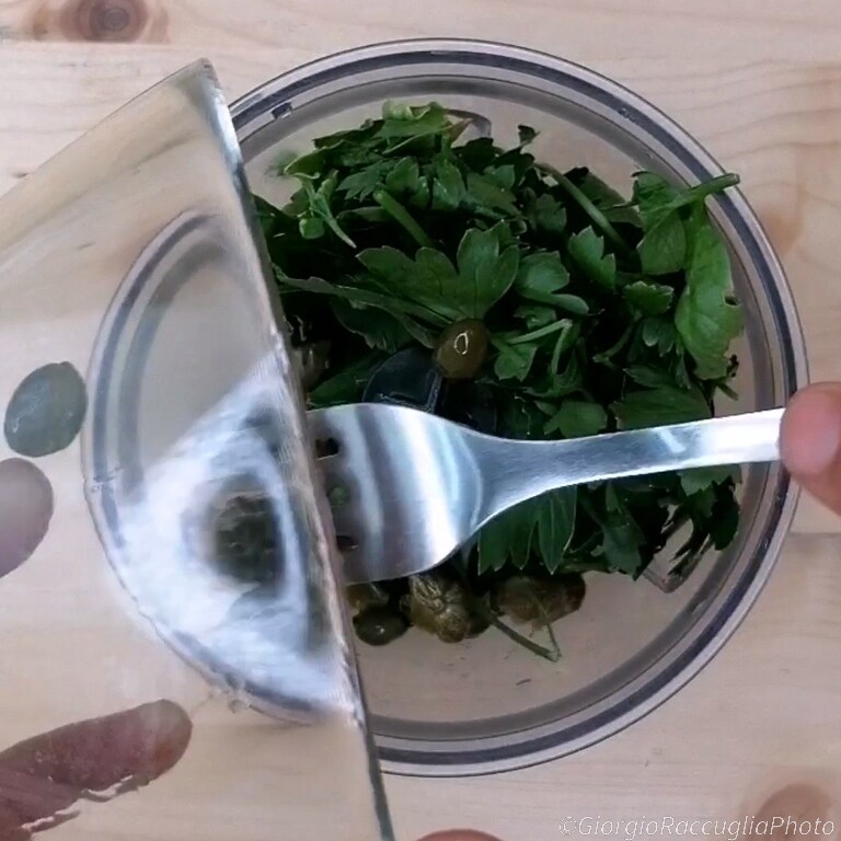 berinjela grelhada com molho de salsa