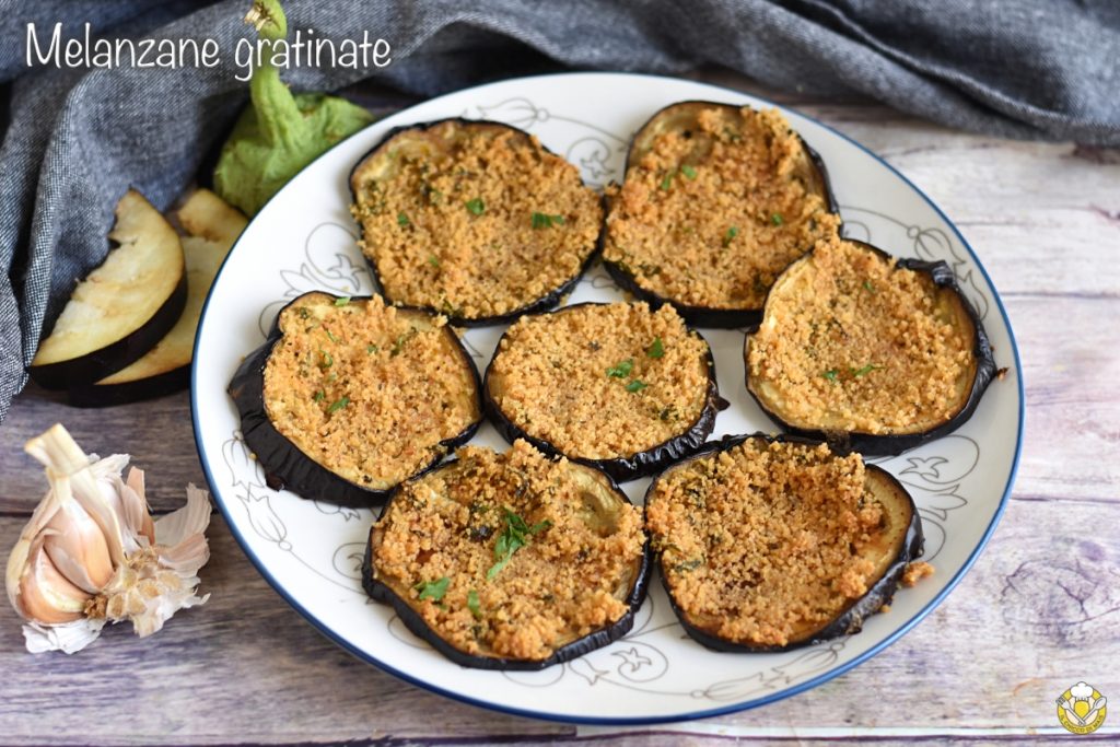 berinjelas gratinadas ao forno saborosas receita simples berinjelas em fatias com farinha de rosca e parmesão o chicco di mais