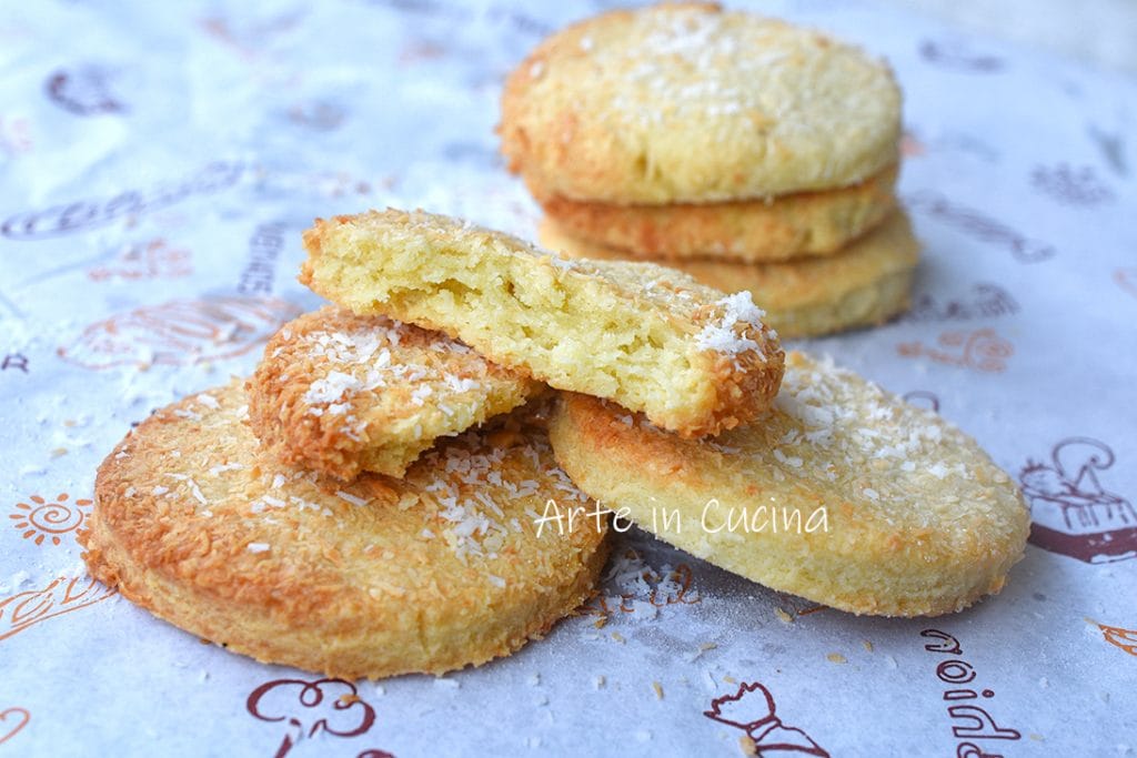 Biscoitos de coco macios
