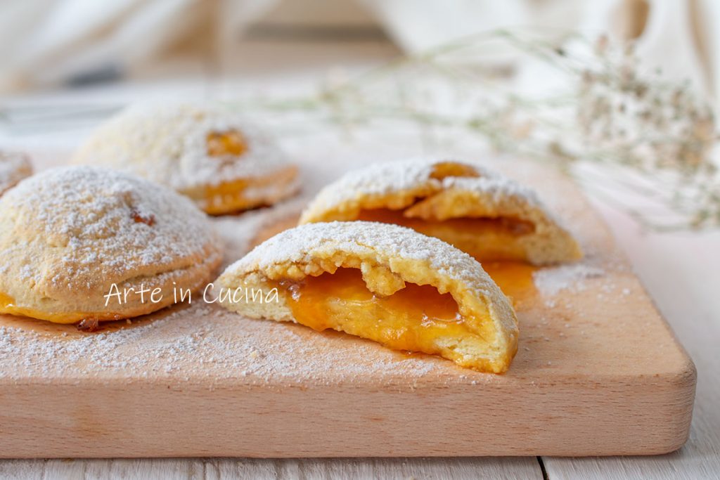 Biscoitos macios com geleia