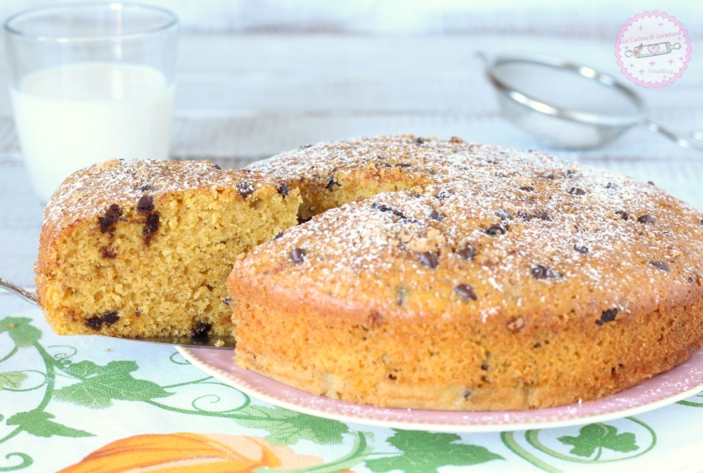 bolo de abóbora, biscoitos de amêndoa e chocolate