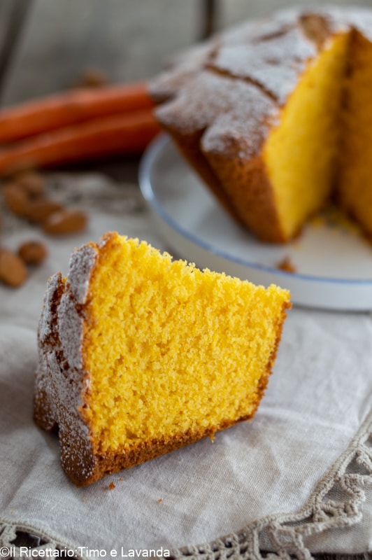 bolo de cenoura e amêndoas