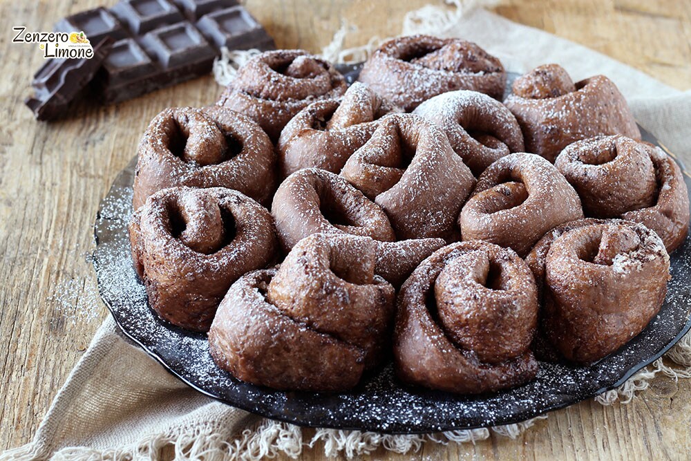 Bolo de rosas de chocolate
