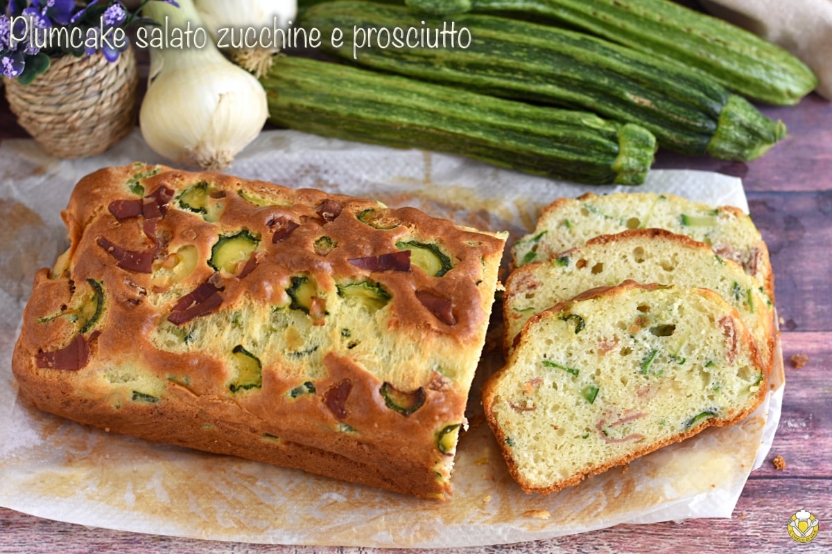 Bolo salgado de abobrinha e presunto