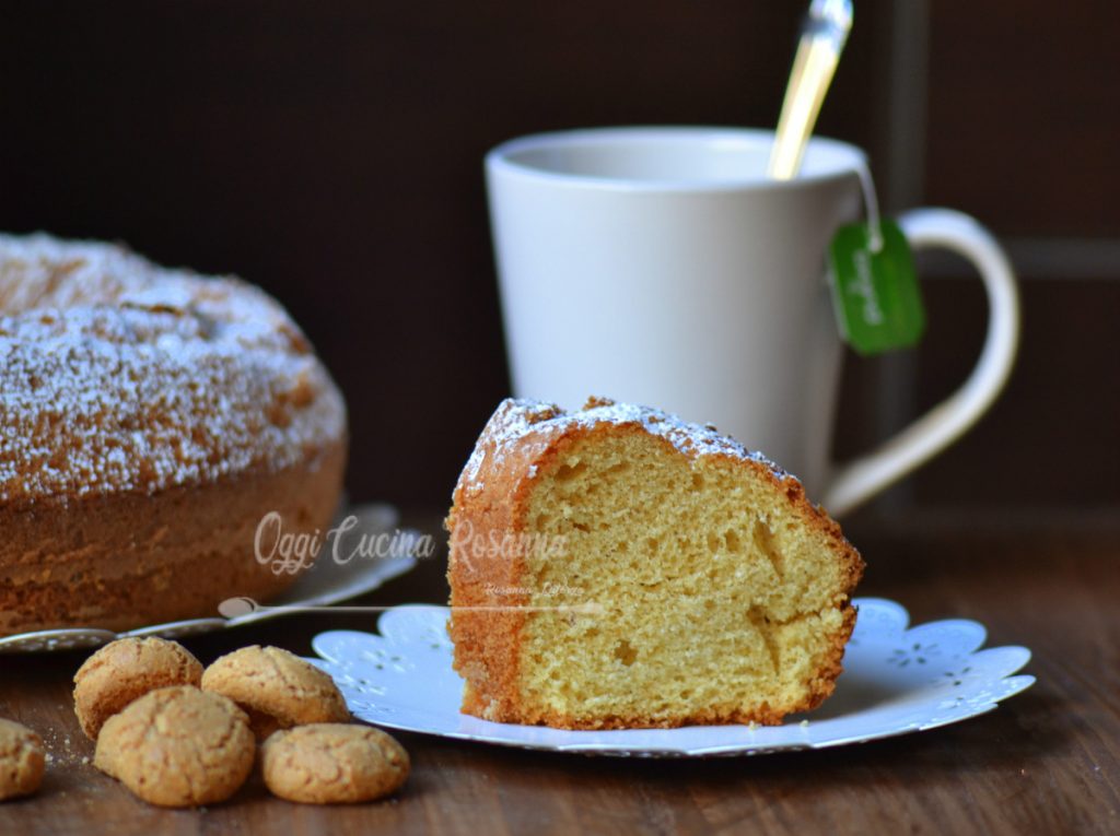 Bolo simples com amaretti - receita tradizionale e bimby