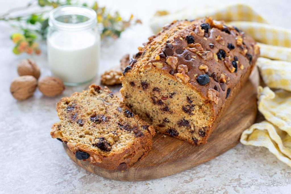 plumcake integral com chocolate e uvas passas