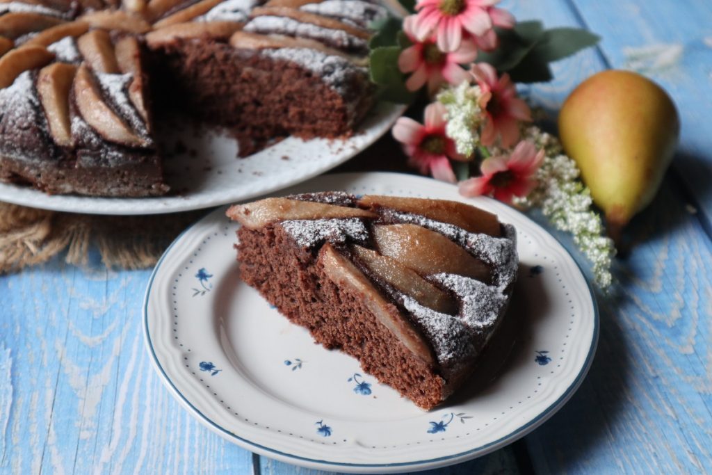 bolo de ricota, peras e chocolate