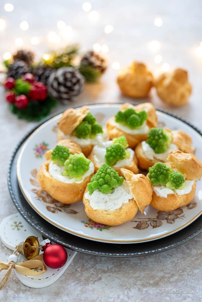 bombas com creme de queijo e brócolis romanesco
