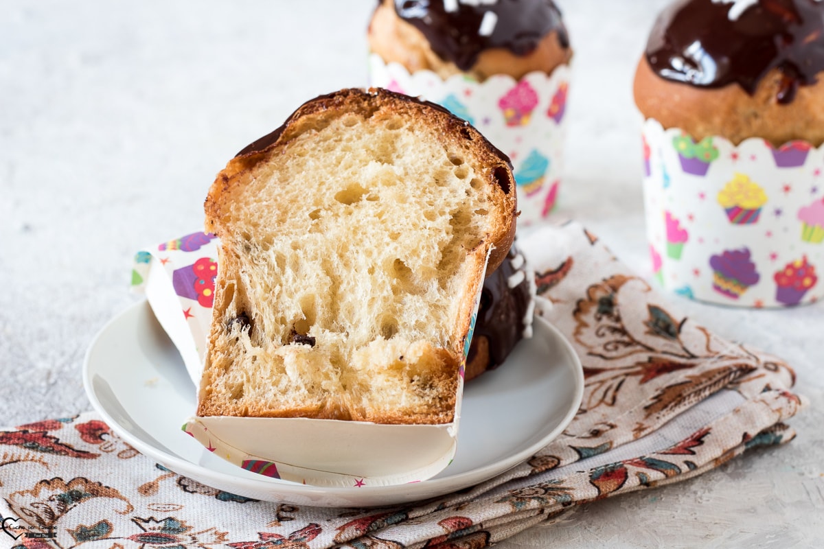 BRIOCHE COM GOTAS DE CHOCOLATE