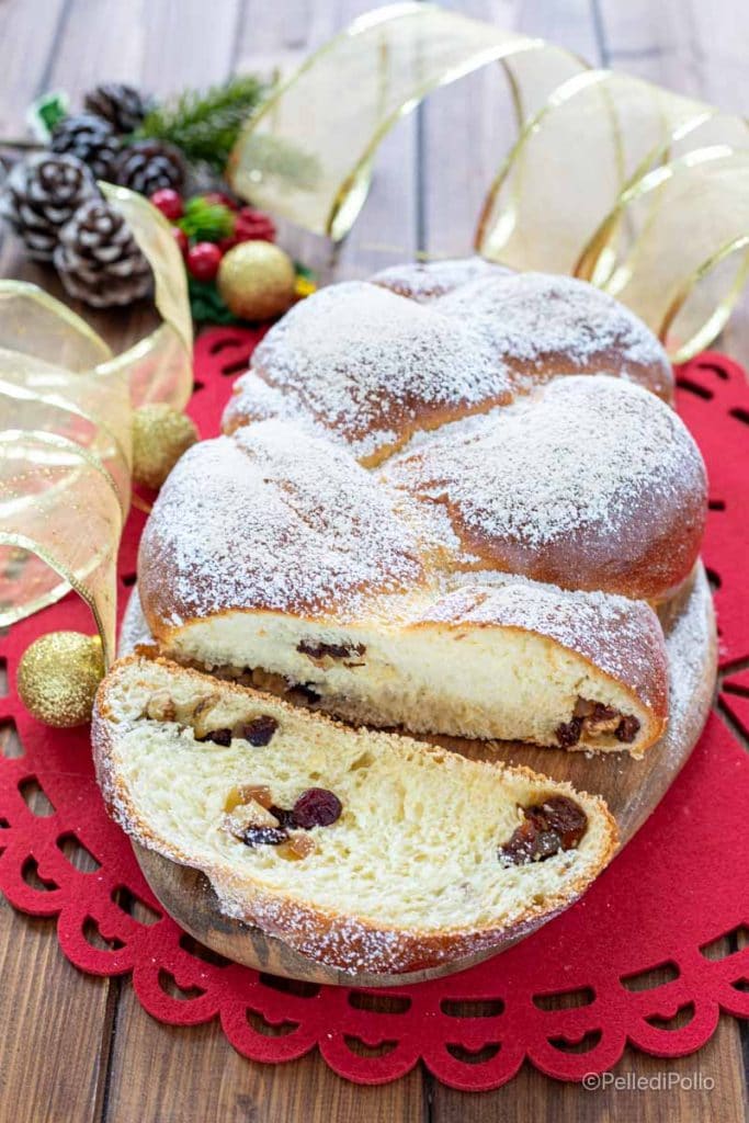 pan brioche macio de natal com frutas secas