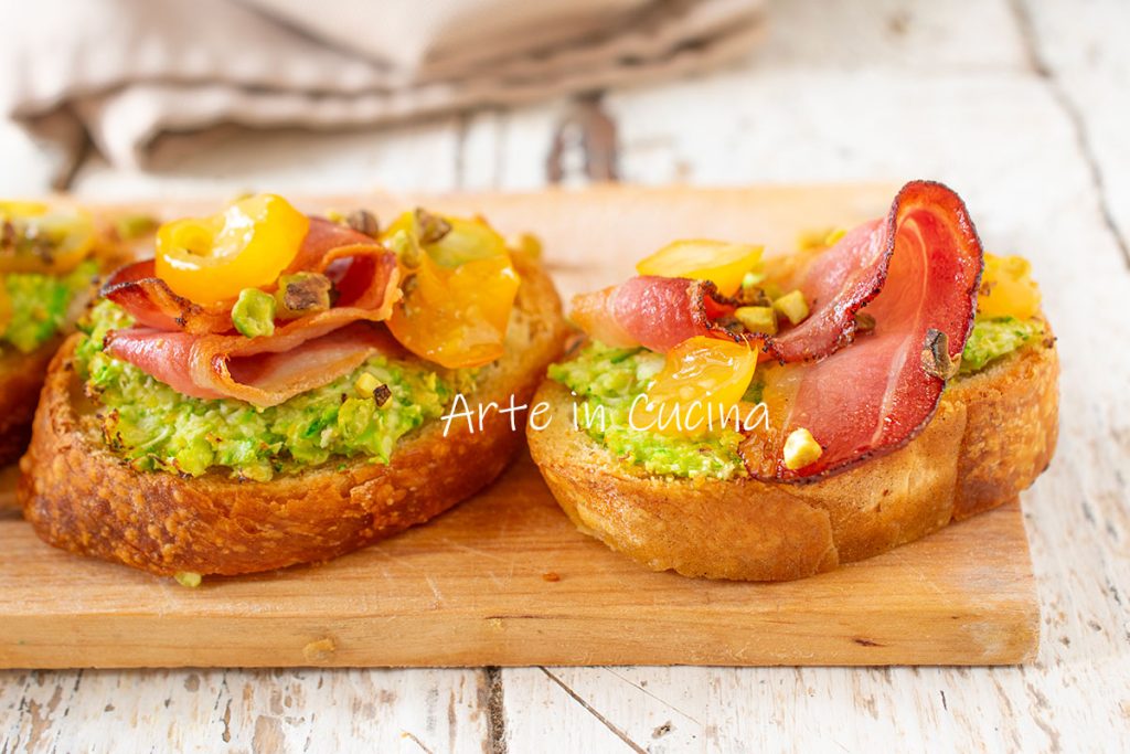 BRUSCHETTAS de ABOBRINHA e bacon