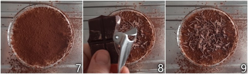 c. decorar o chia pudding de tiramisù com cacau em pó e chocolate