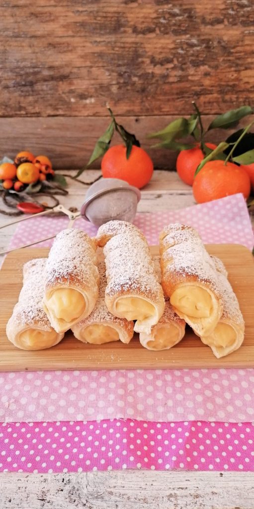 cannoncini de massa folhada com creme