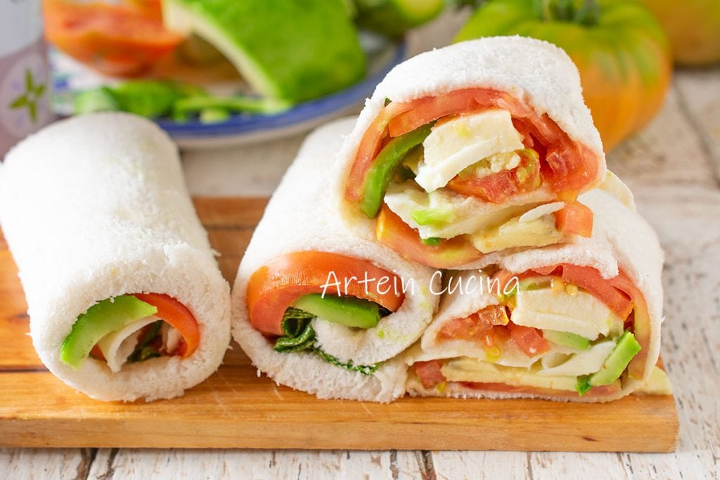 CANOLIS de PANCARRÉ com abobrinhas e tomates