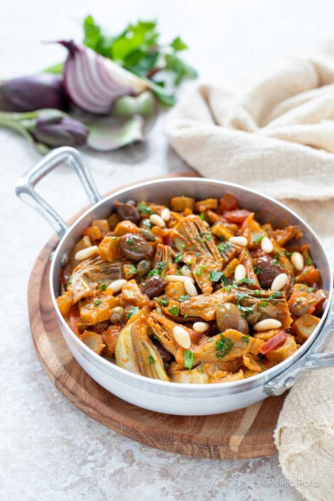 caponata de alcachofras siciliana