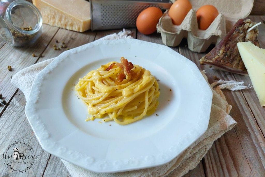 carbonara cremosa e perfetta copertina