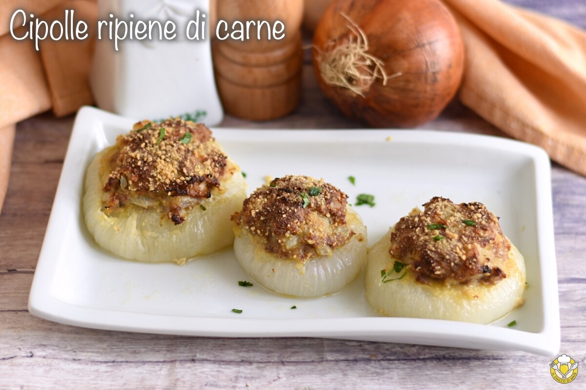 Cebolas recheadas com carne