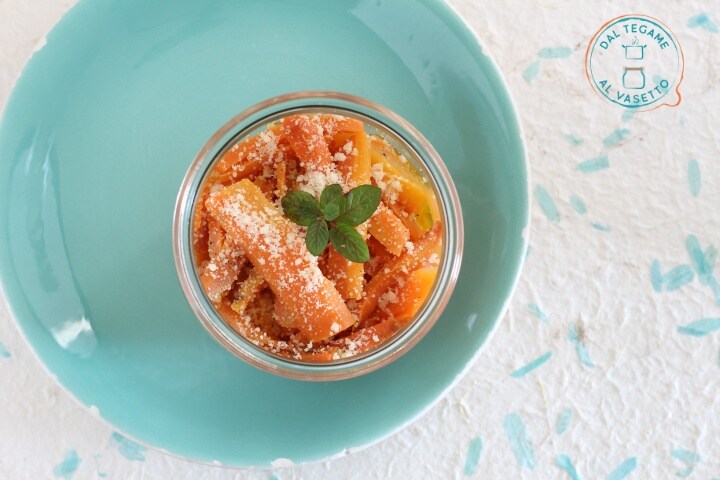 Cenouras à parmigiana em vasocottura
