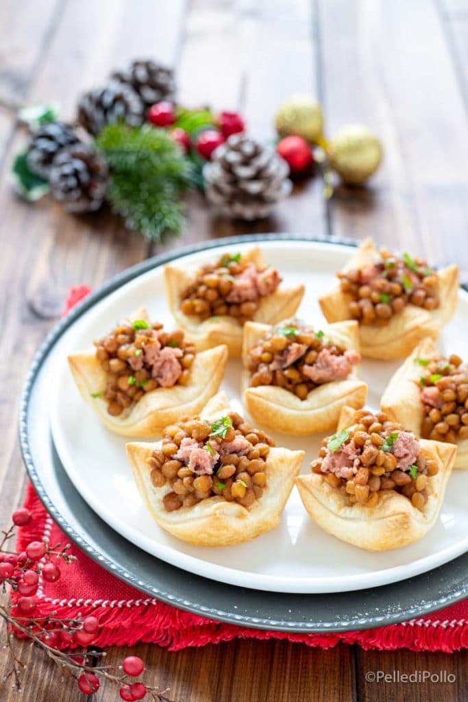 cestinhas com cotechino e lentilhas