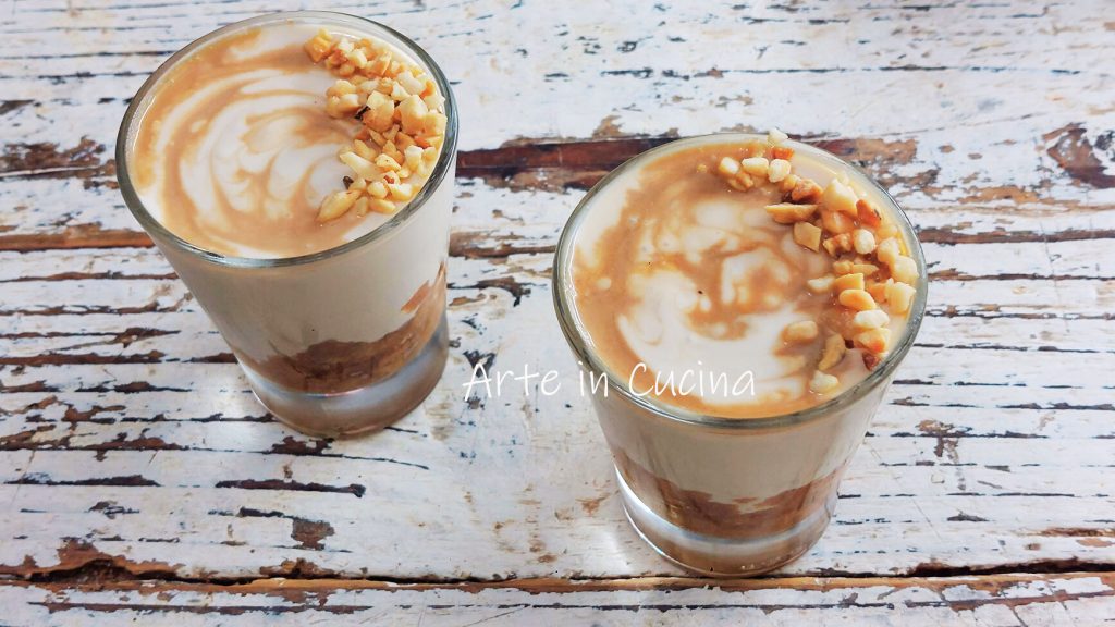 CHEESECAKE de IOGURTE ao café no copo