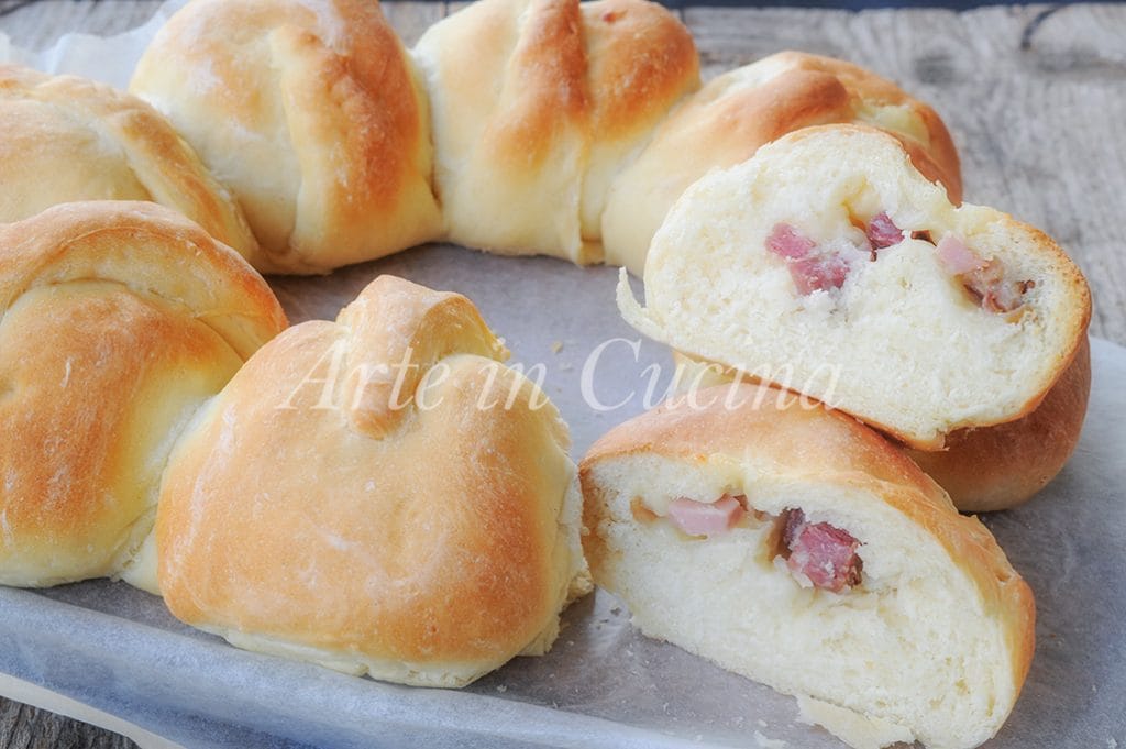 Coroa danubio de pan brioche salgada recheada maciíssima vickyart arte na cozinha