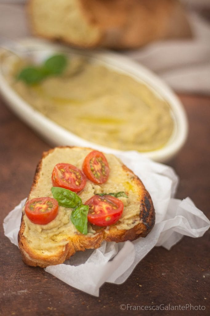 Creme de berinjela e batatas para bruschettas