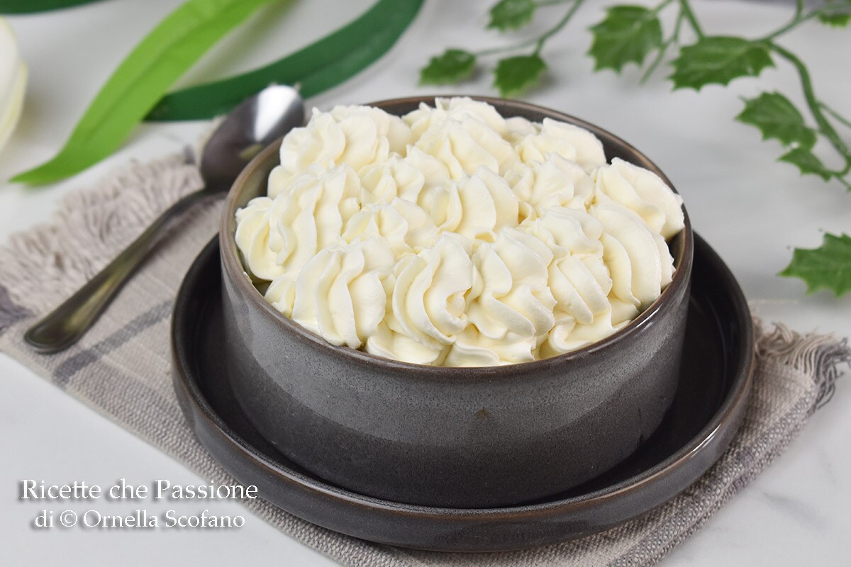 Creme de mascarpone sem ovos, perfeito para as sobremesas de Natal
