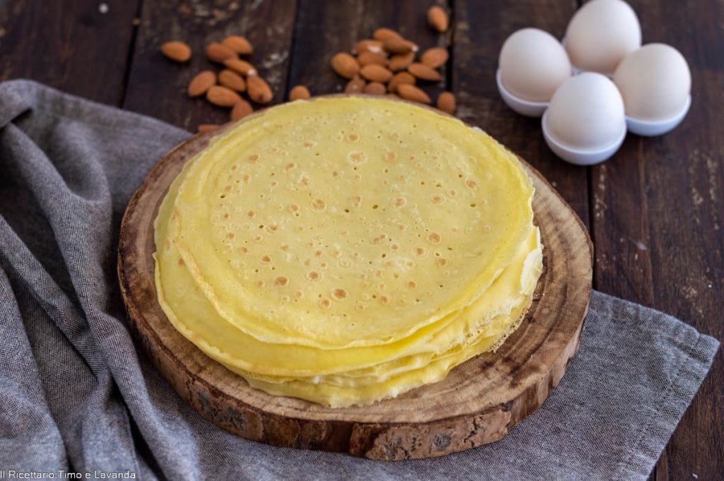 crepes com leite de amêndoas