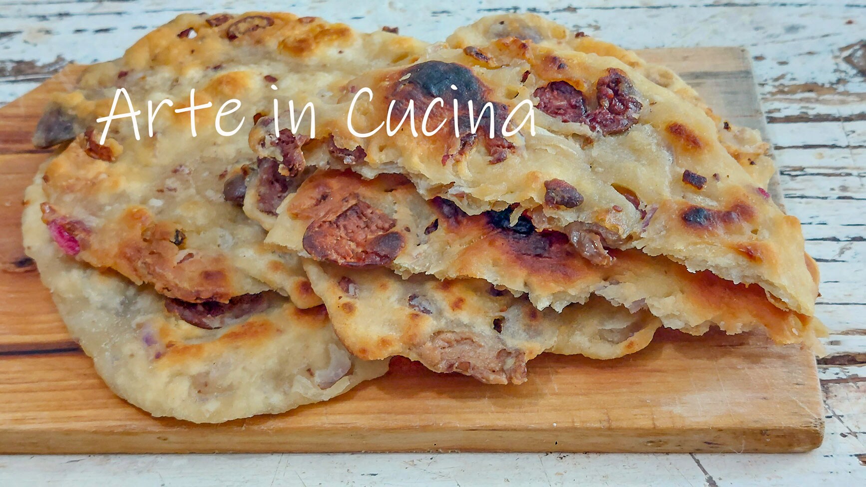 SCROCCHIARELLE CEBOLAS e AZEITONAS