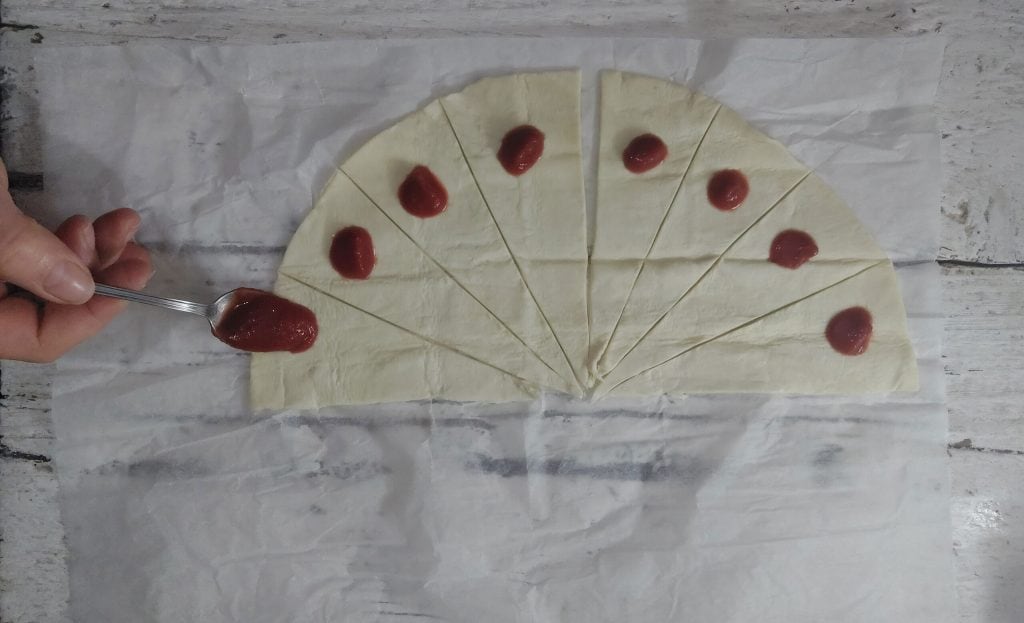 CROISSANTS de MASSA FOLHADA ao ESTILO PIZZAIOLA