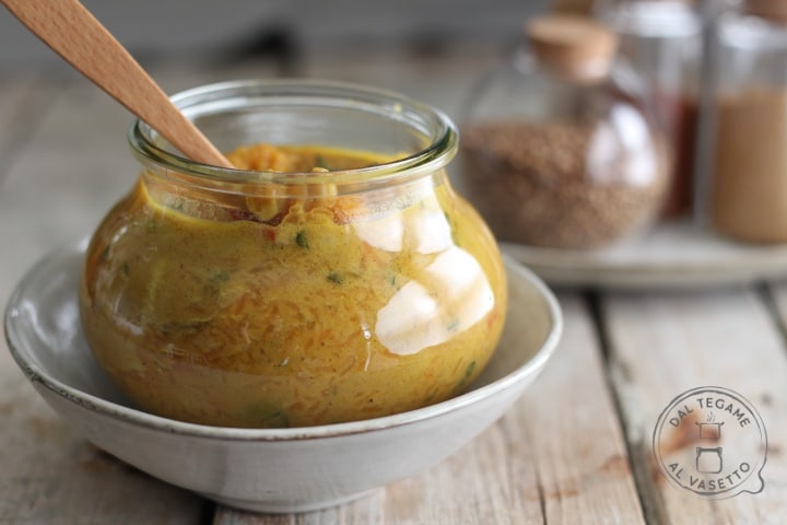 Curry de grão-de-bico em vasocottura